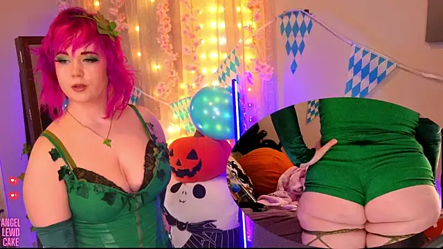 Snapshot of Angel-Lewd-Cake chatting on October 1, 2025, 10:38 pm Angel-Lewd-Cake online show from October 1, 2025, 10:38 pm