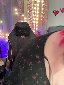 Angel-Lewd-Cake online show from February 22, 2026, 10:47 am