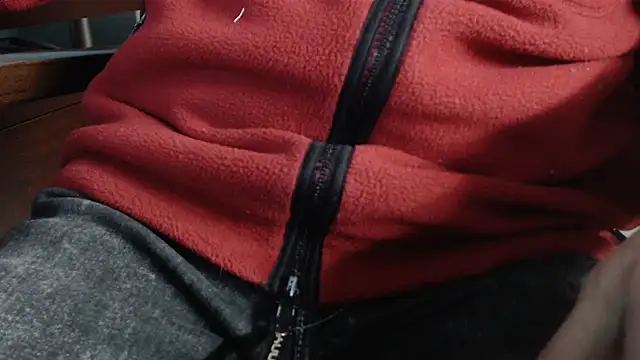 smoothandtiny online show from January 2, 2025, 7:07 pm