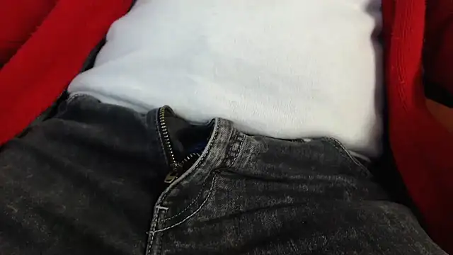 smoothandtiny online show from February 9, 2025, 8:11 am