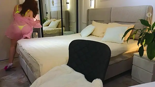 Lina-hill online show from April 30, 2026, 7:58 am