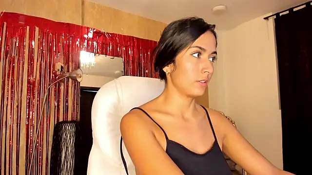 Snapshot of your_khloe chatting on January 8, 2025, 4:54 pm your khloe online show from January 8, 2025, 4:54 pm