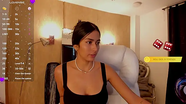 Snapshot of your_khloe chatting on January 17, 2025, 1:24 pm your khloe online show from January 17, 2025, 1:24 pm