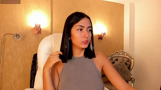 Snapshot of your_khloe chatting on March 22, 2025, 2:14 pm your khloe online show from March 22, 2025, 2:14 pm