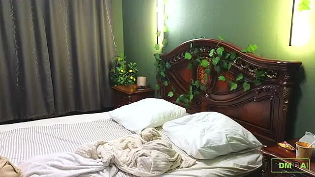 Charlotte wow online show from November 10, 2025, 9:25 pm