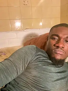 Snapshot of Pinepool21 chatting on October 8, 2025, 4:37 pm Pinepool21 online show from October 8, 2025, 4:37 pm