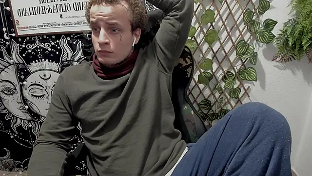 layneinchains online show from March 3, 2025, 4:24 pm