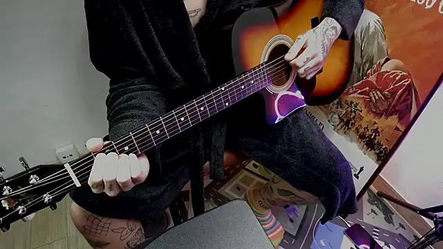 layneinchains online show from September 28, 2025, 9:14 am