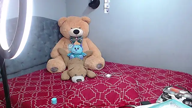 Gaby foz online show from July 21, 2026, 3:53 am