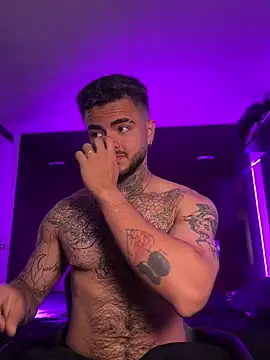 Snapshot of innsolemnia chatting on September 13, 2025, 9:09 am innsolemnia online show from September 13, 2025, 9:09 am