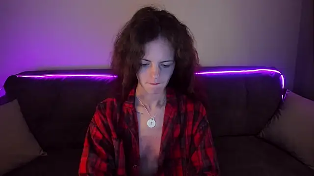 Snapshot of RubyAttwood chatting on May 7, 2026, 7:08 pm RubyAttwood online show from May 7, 2026, 7:08 pm