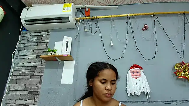 makena18 online show from January 7, 2025, 12:52 pm