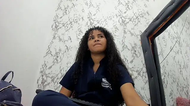 makena18 online show from October 19, 2025, 1:45 pm