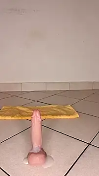 Perqueen online show from November 2, 2025, 9:50 pm