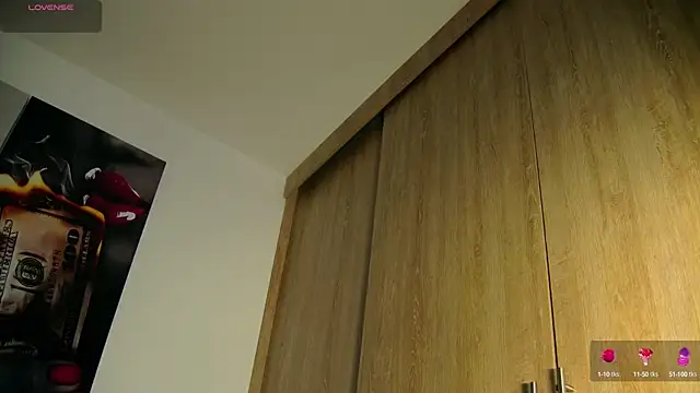 aidaadams online show from September 21, 2025, 9:44 am