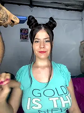 Snapshot of Hotnightsexxx chatting on December 5, 2024, 3:37 am Hotnightsexxx online show from December 5, 2024, 3:37 am