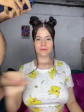 Snapshot of Hotnightsexxx chatting on December 7, 2024, 3:36 am Hotnightsexxx online show from December 7, 2024, 3:36 am