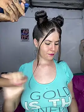 Snapshot of Hotnightsexxx chatting on December 28, 2024, 10:34 pm Hotnightsexxx online show from December 28, 2024, 10:34 pm