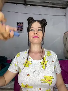 Snapshot of Hotnightsexxx chatting on January 11, 2025, 3:34 am Hotnightsexxx online show from January 11, 2025, 3:34 am