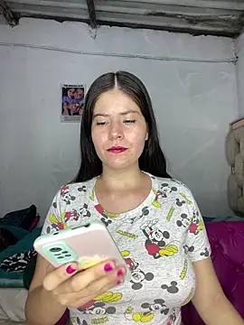 Snapshot of Hotnightsexxx chatting on February 15, 2025, 10:42 pm Hotnightsexxx online show from February 15, 2025, 10:42 pm