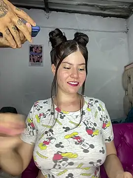 Snapshot of Hotnightsexxx chatting on February 19, 2025, 11:25 pm Hotnightsexxx online show from February 19, 2025, 11:25 pm