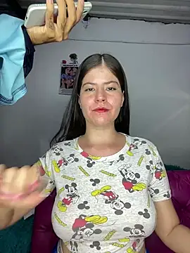 Snapshot of Hotnightsexxx chatting on March 6, 2025, 10:58 pm Hotnightsexxx online show from March 6, 2025, 10:58 pm