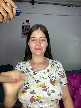 Snapshot of Hotnightsexxx chatting on March 19, 2025, 3:20 am Hotnightsexxx online show from March 19, 2025, 3:20 am