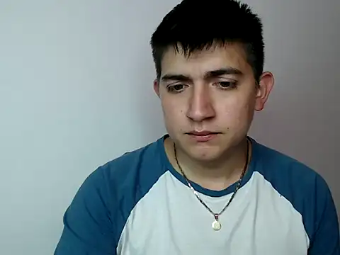 Andres02Smile online show from May 11, 2026, 9:12 pm