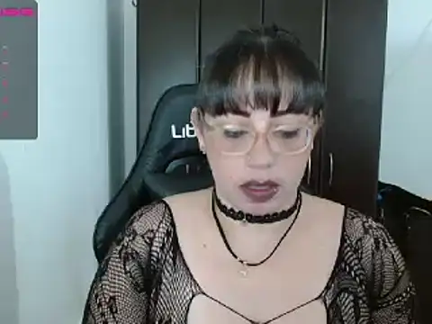 Snapshot of natashasmithe chatting on December 30, 2024, 3:25 am natashasmithe online show from December 30, 2024, 3:25 am