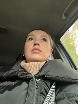 StasyWood online show from September 25, 2025, 1:20 am