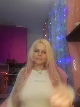 Snapshot of Angeldevilus chatting on December 12, 2024, 12:27 am Angeldevilus online show from December 12, 2024, 12:27 am