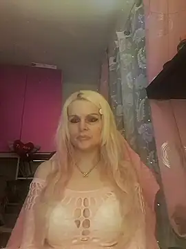 Snapshot of Angeldevilus chatting on December 24, 2024, 5:34 pm Angeldevilus online show from December 24, 2024, 5:34 pm