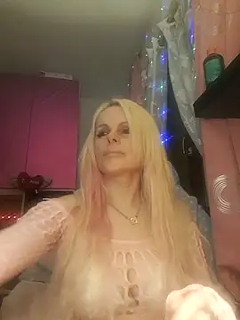 Snapshot of Angeldevilus chatting on December 27, 2024, 12:18 am Angeldevilus online show from December 27, 2024, 12:18 am