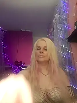 Snapshot of Angeldevilus chatting on January 10, 2025, 11:29 pm Angeldevilus online show from January 10, 2025, 11:29 pm