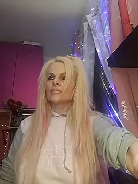 Snapshot of Angeldevilus chatting on January 16, 2025, 10:44 pm Angeldevilus online show from January 16, 2025, 10:44 pm