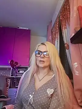 Snapshot of Angeldevilus chatting on February 22, 2025, 11:57 pm Angeldevilus online show from February 22, 2025, 11:57 pm