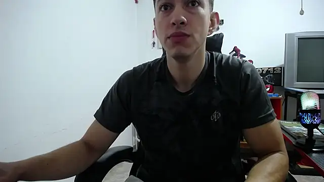 Snapshot of Iam_yourbabyprincess_XD chatting on February 9, 2026, 7:40 pm Iam yourbabyprincess XD online show from February 9, 2026, 7:40 pm