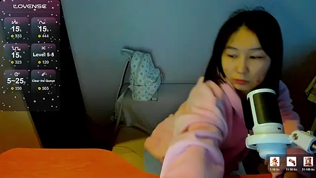 SaraXray online show from February 1, 2026, 2:32 am