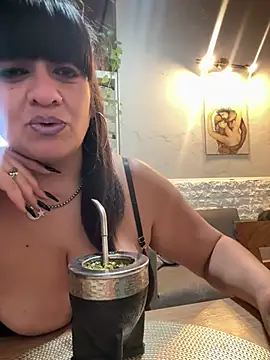 Snapshot of Sensualmente333 chatting on July 29, 2026, 1:09 pm Sensualmente333 online show from July 29, 2026, 1:09 pm