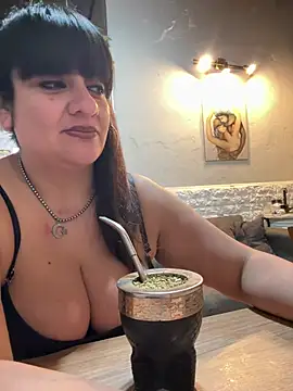 Snapshot of Sensualmente333 chatting on August 1, 2026, 12:26 pm Sensualmente333 online show from August 1, 2026, 12:26 pm