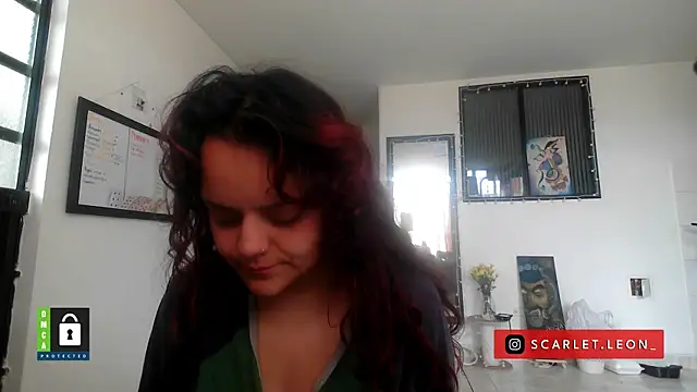 Scarletleon77 online show from January 14, 2026, 4:12 pm