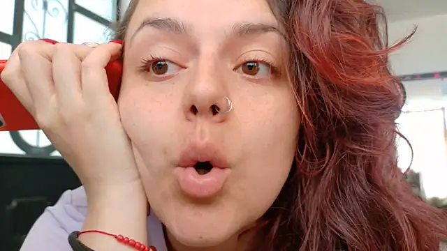 Scarletleon77 online show from May 11, 2026, 4:04 pm