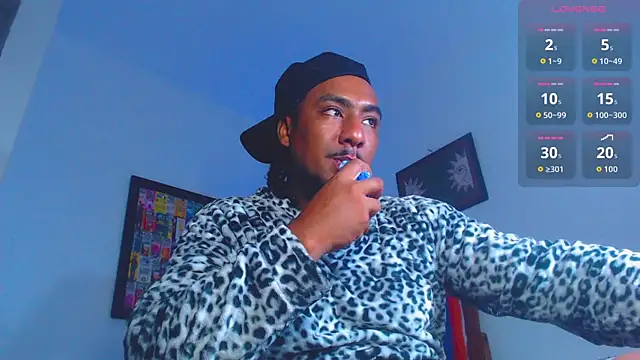 yosoy enzo2020 online show from June 12, 2026, 4:22 am