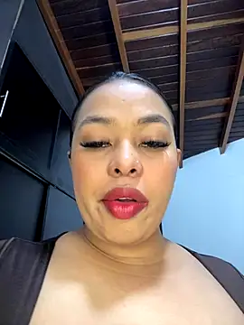 PUSHYLATE online show from October 14, 2025, 2:01 am