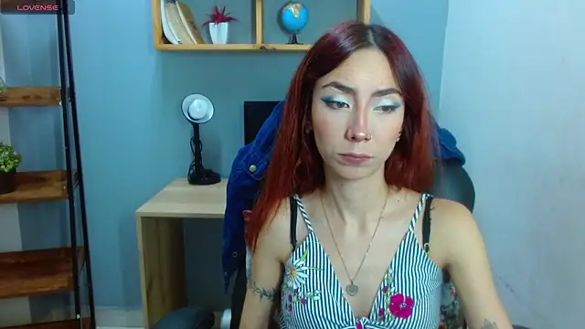 Snapshot of Erika_Stevens chatting on January 17, 2025, 2:08 am Erika Stevens online show from January 17, 2025, 2:08 am