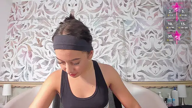 valentina cortes72 online show from January 25, 2025, 1:43 am