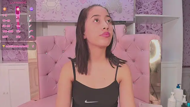 valentina cortes72 online show from February 6, 2025, 2:37 pm
