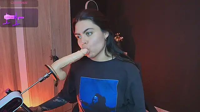  WednesdayFriday  online show from November 13, 2025, 6:40 pm