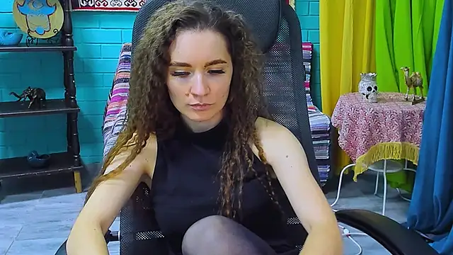 Miss Barbara  online show from January 28, 2025, 6:49 pm