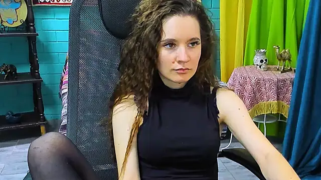 Miss Barbara  online show from February 12, 2025, 3:16 pm